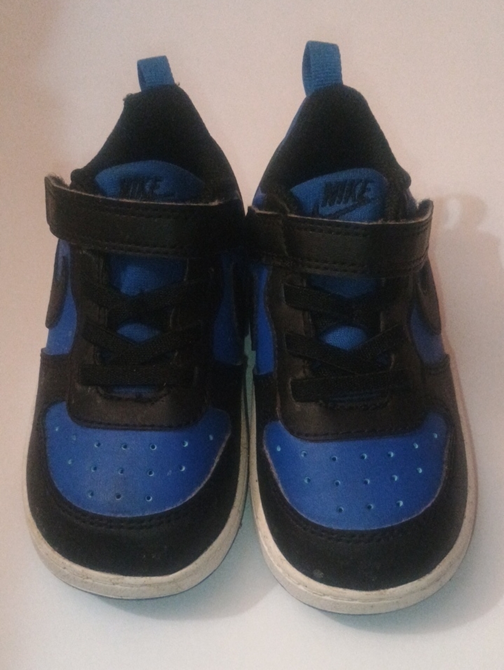Nike Kids Blue and Black Velcro Strap Sneakers